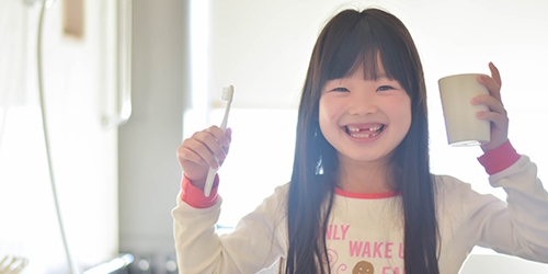 子供の笑顔の写真