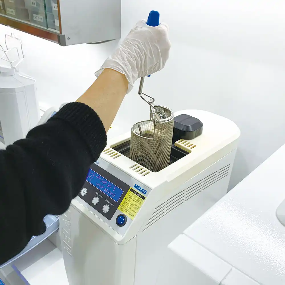 永沢デンタルクリニック滅菌作業