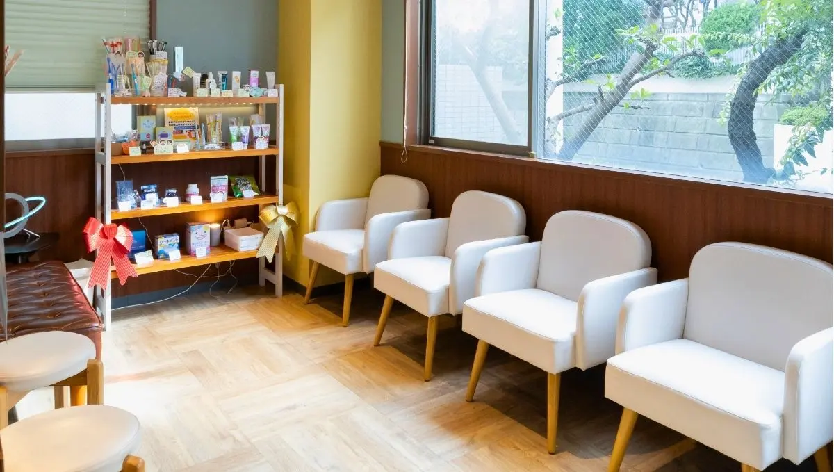 永沢デンタルクリニック待合室