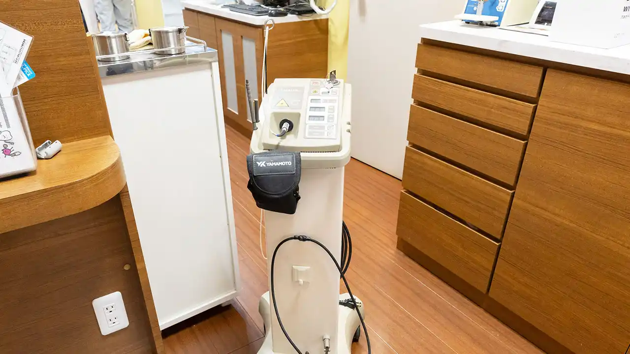永沢デンタルクリニックで使用しているレーザー治療機